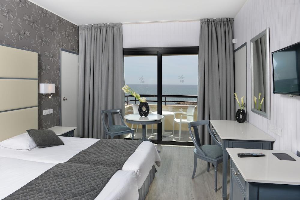 Palm Beach Hotel & Bungalows Larnaca Exterior photo