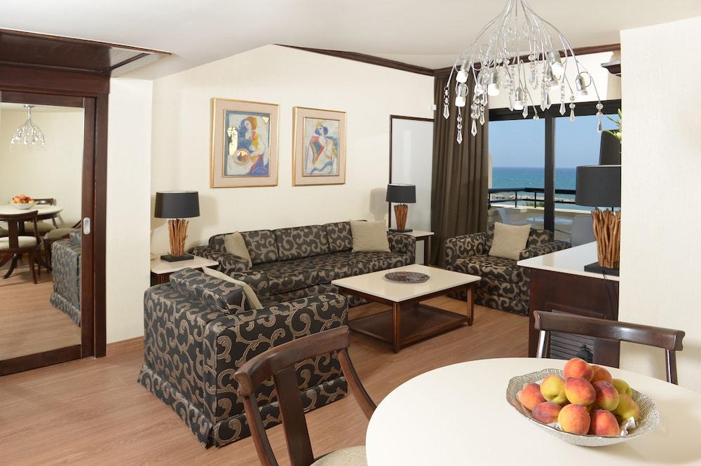 Palm Beach Hotel & Bungalows Larnaca Exterior photo