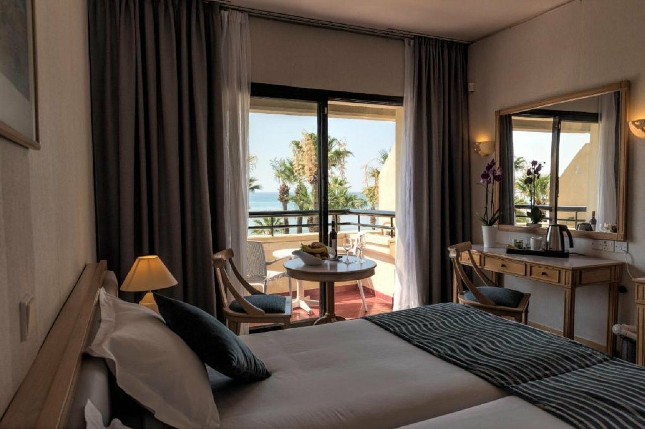 Palm Beach Hotel & Bungalows Larnaca Exterior photo